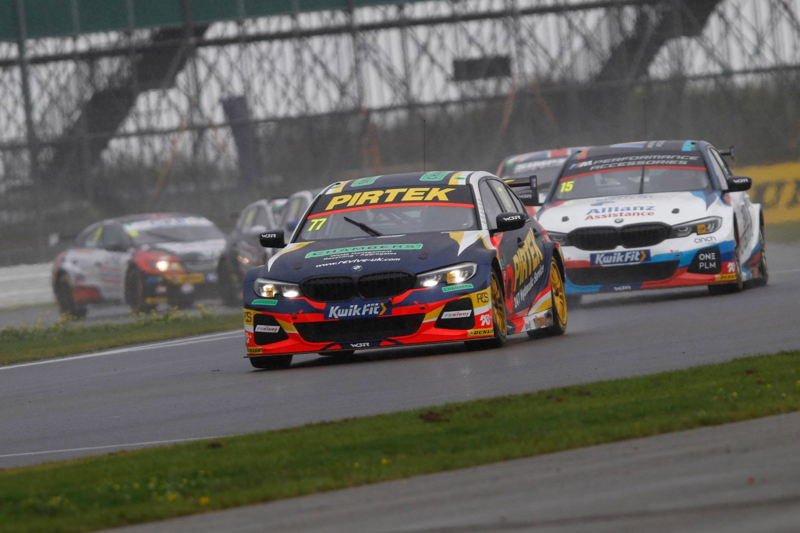 Turkington 'digs deep' to extend BTCC lead 