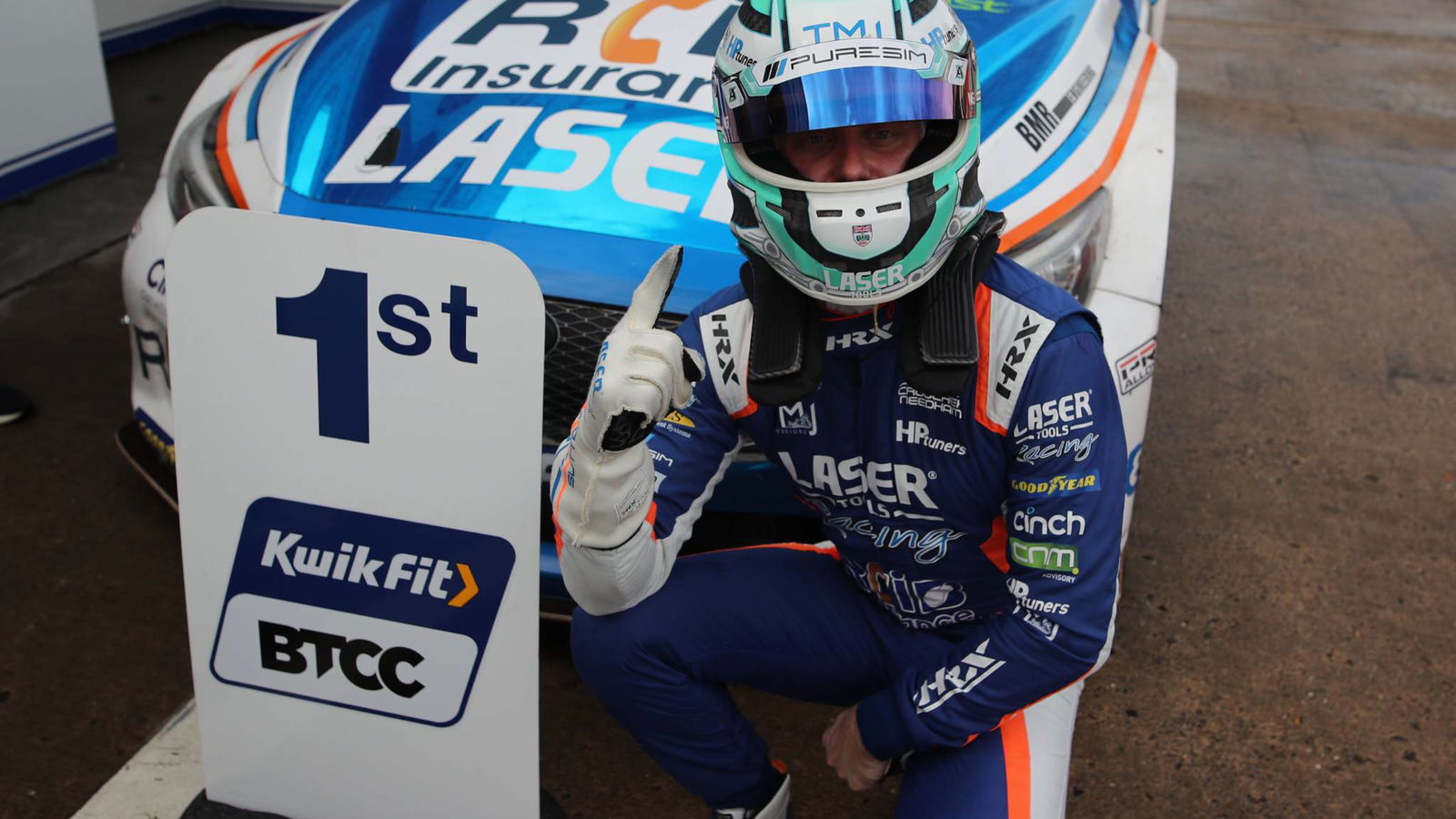 Sutton takes maiden Infiniti BTCC pole position
