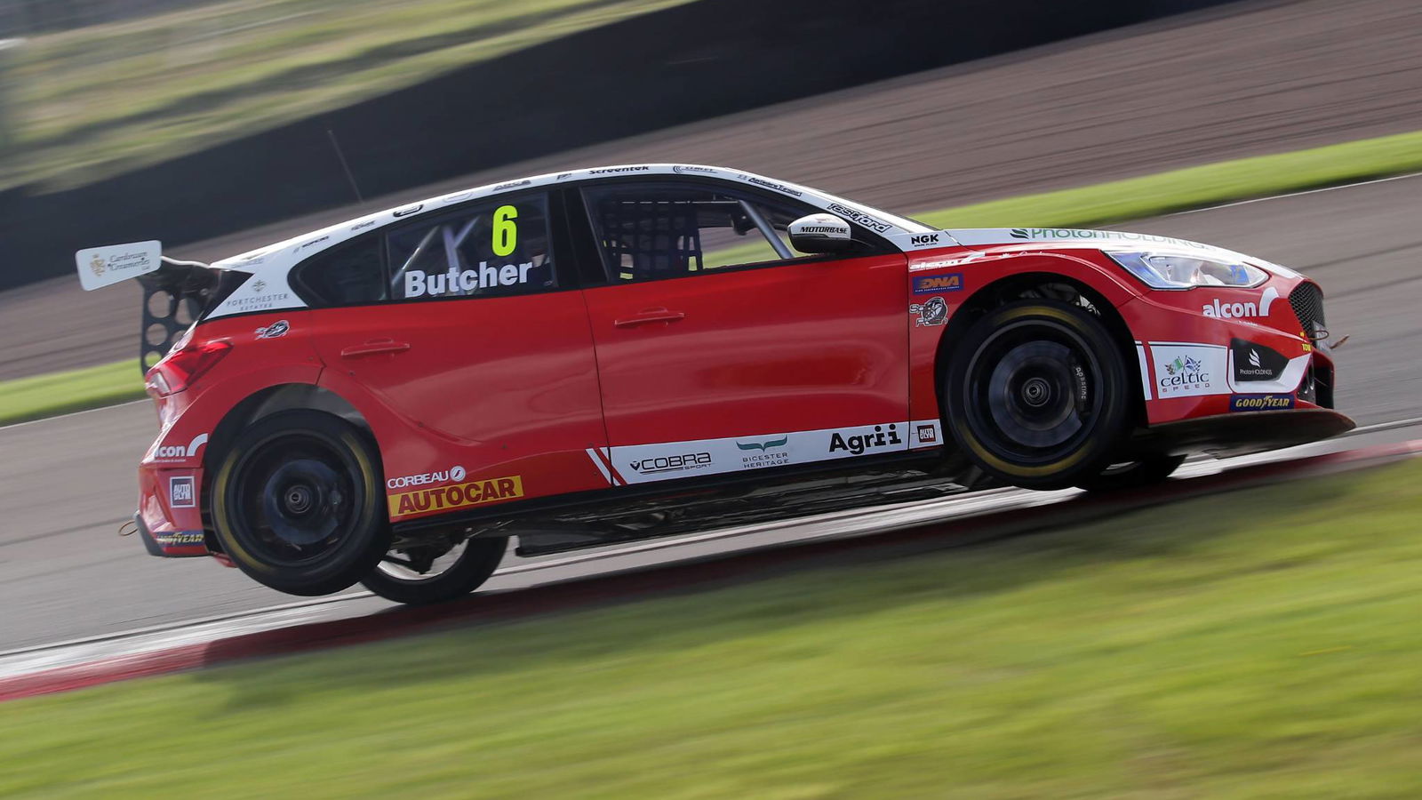 Butcher dominates race three to secure home win
