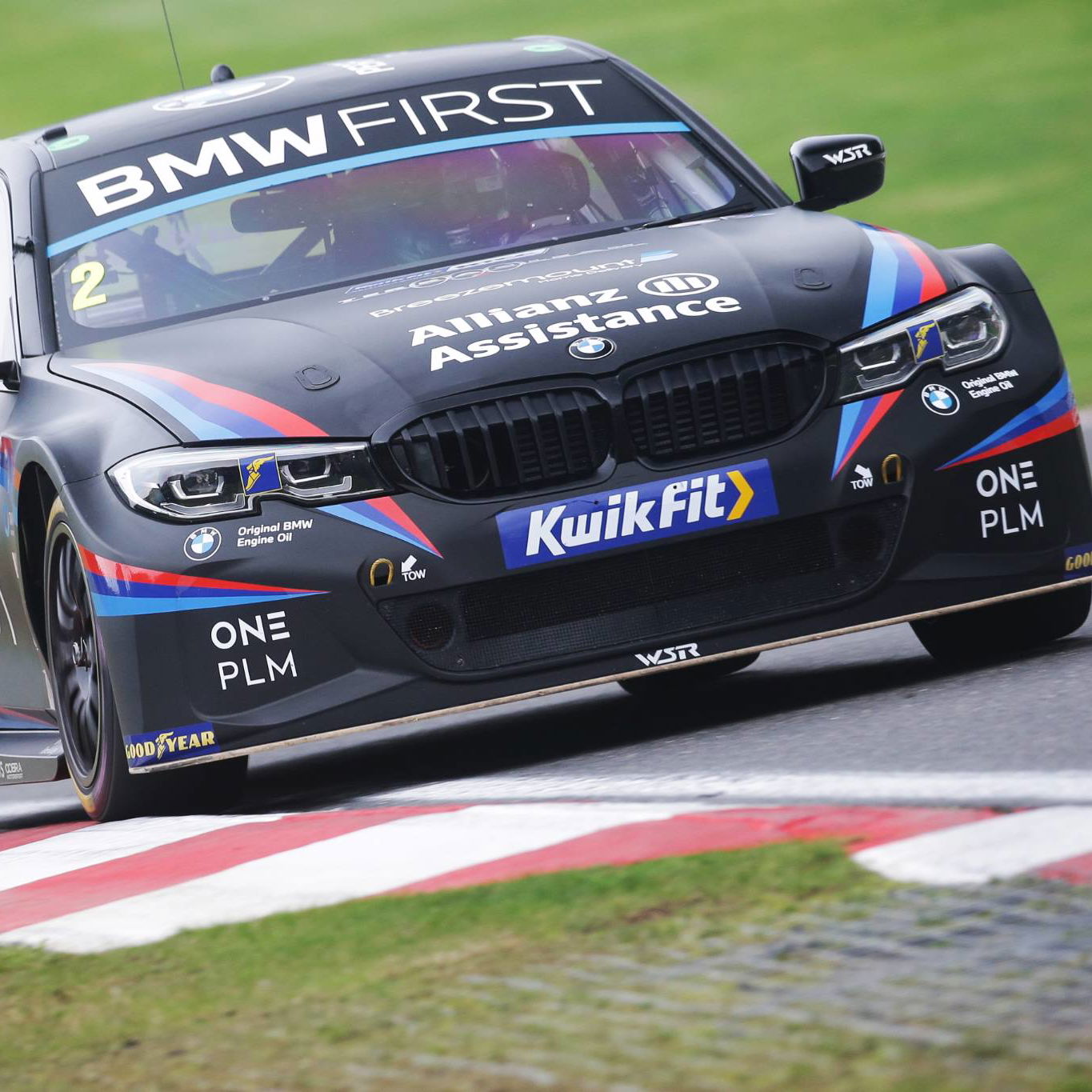 iColin Turkington (GBR) - Team BMW BMW 330i M Sport 