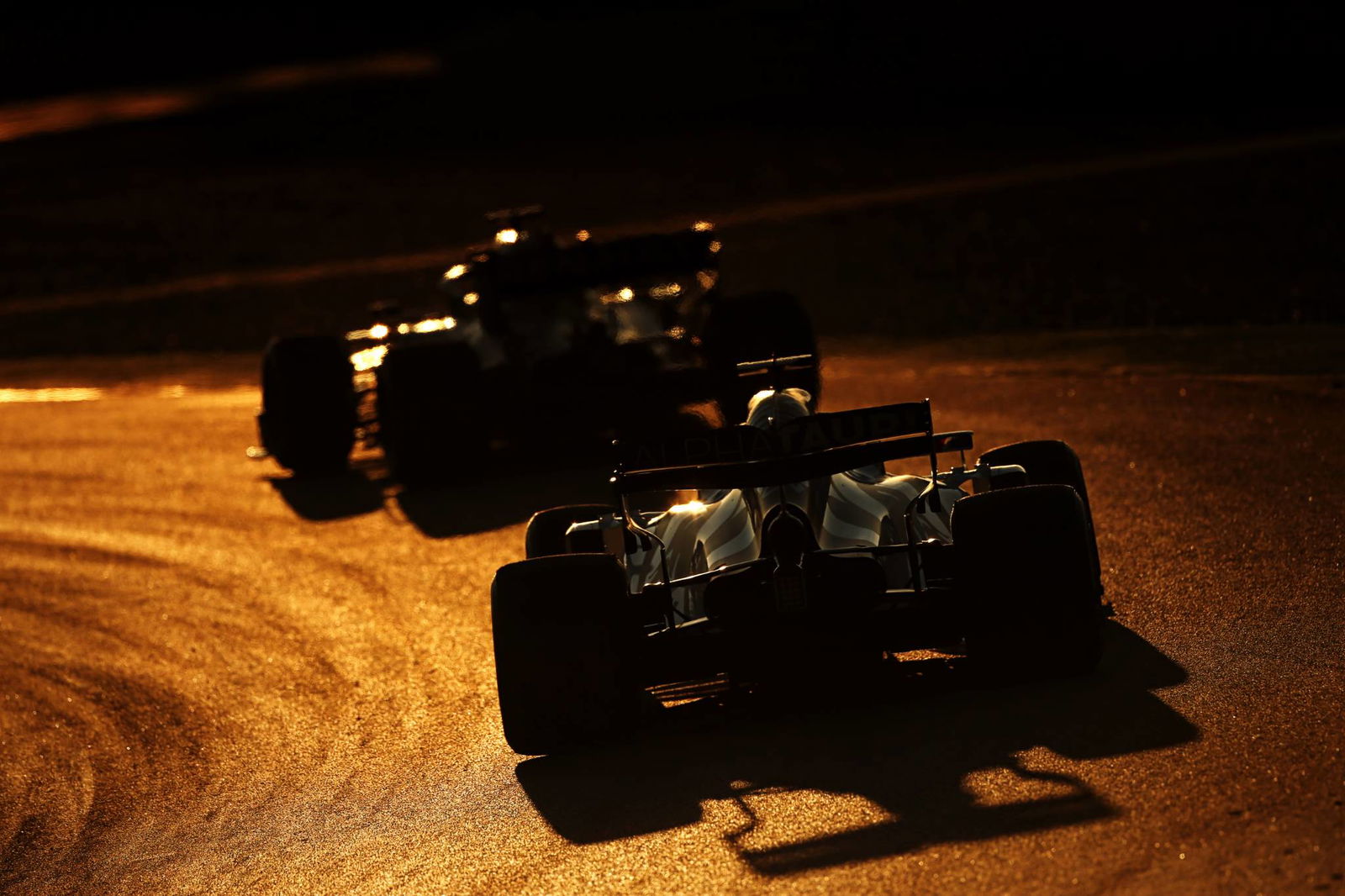 Hamilton and Mercedes fastest as F1 pre-season testing begins