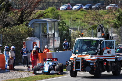 Kubica fastest, Vettel spins as second F1 test begins