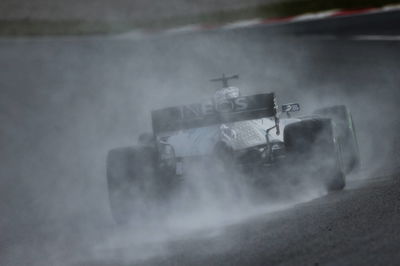 Vettel quickest on wet-dry penultimate F1 test morning