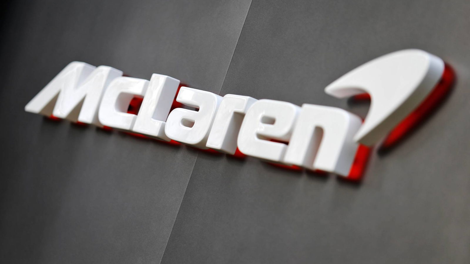 McLaren helps puts ventilator into production