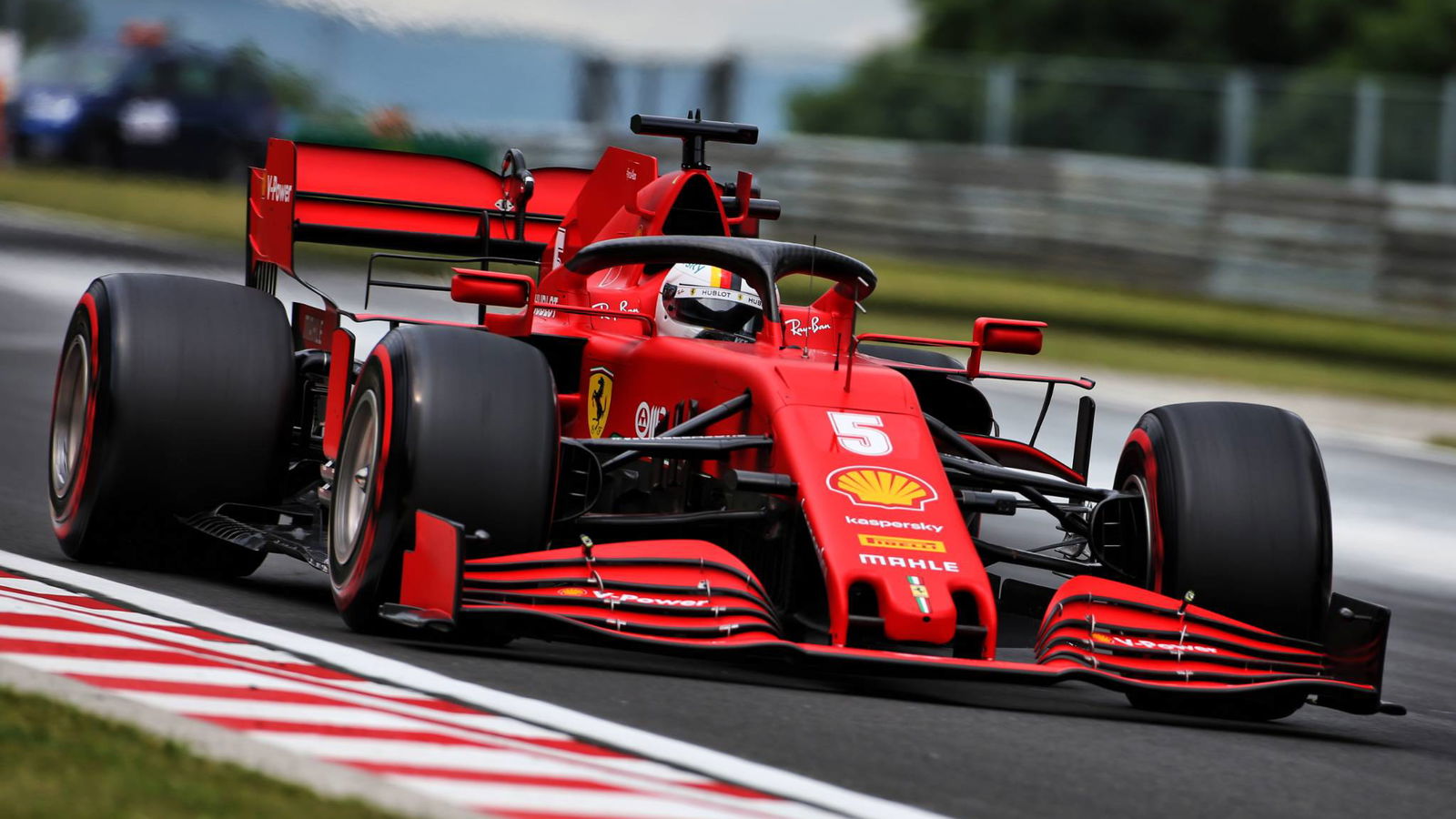 Vettel: Mercedes in a “different universe” in F1 Hungarian GP