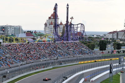 Max Verstappen (NLD) Red Bull Racing RB16.