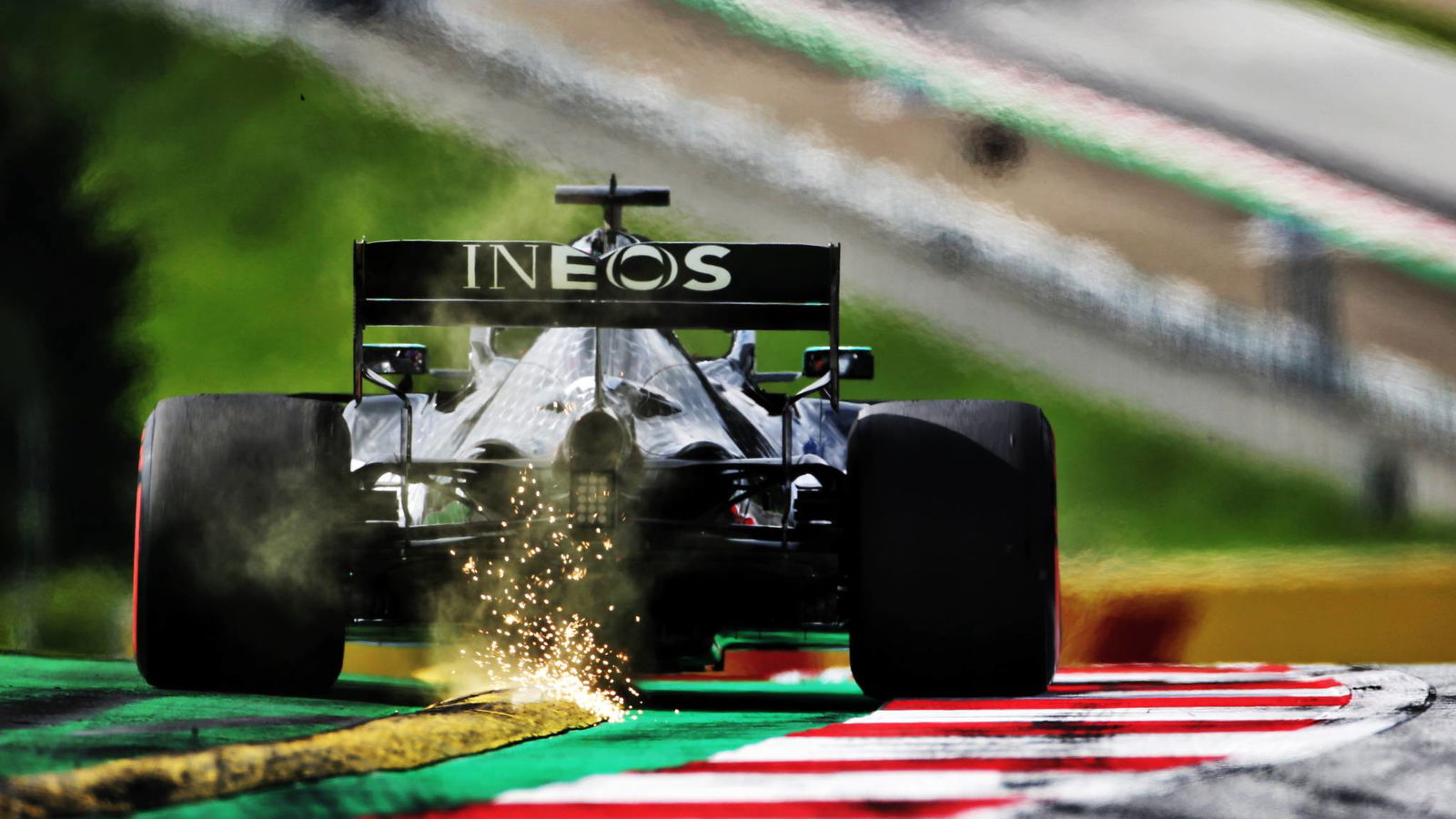 Red Bull blames ambiguity of F1 regs, won’t appeal Mercedes DAS ruling