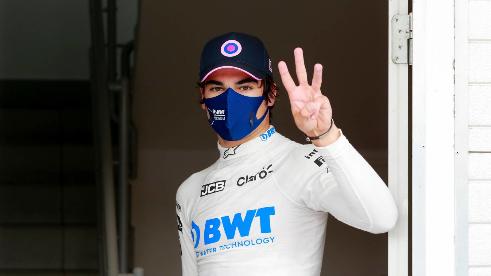 Stroll mengharapkan pertarungan ketat dengan rekan setimnya Perez untuk naik podium