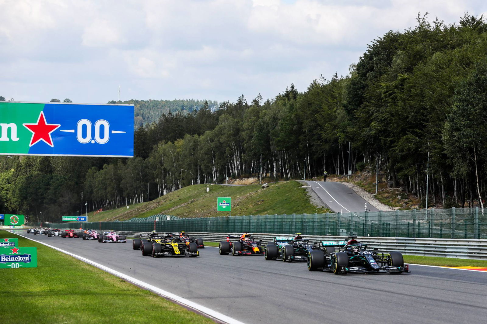 Hamilton sympathises with fans frustration at F1 domination