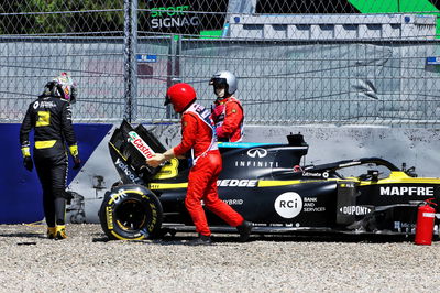 Ricciardo escapes injury in heavy F1 FP2 shunt, apologises to team