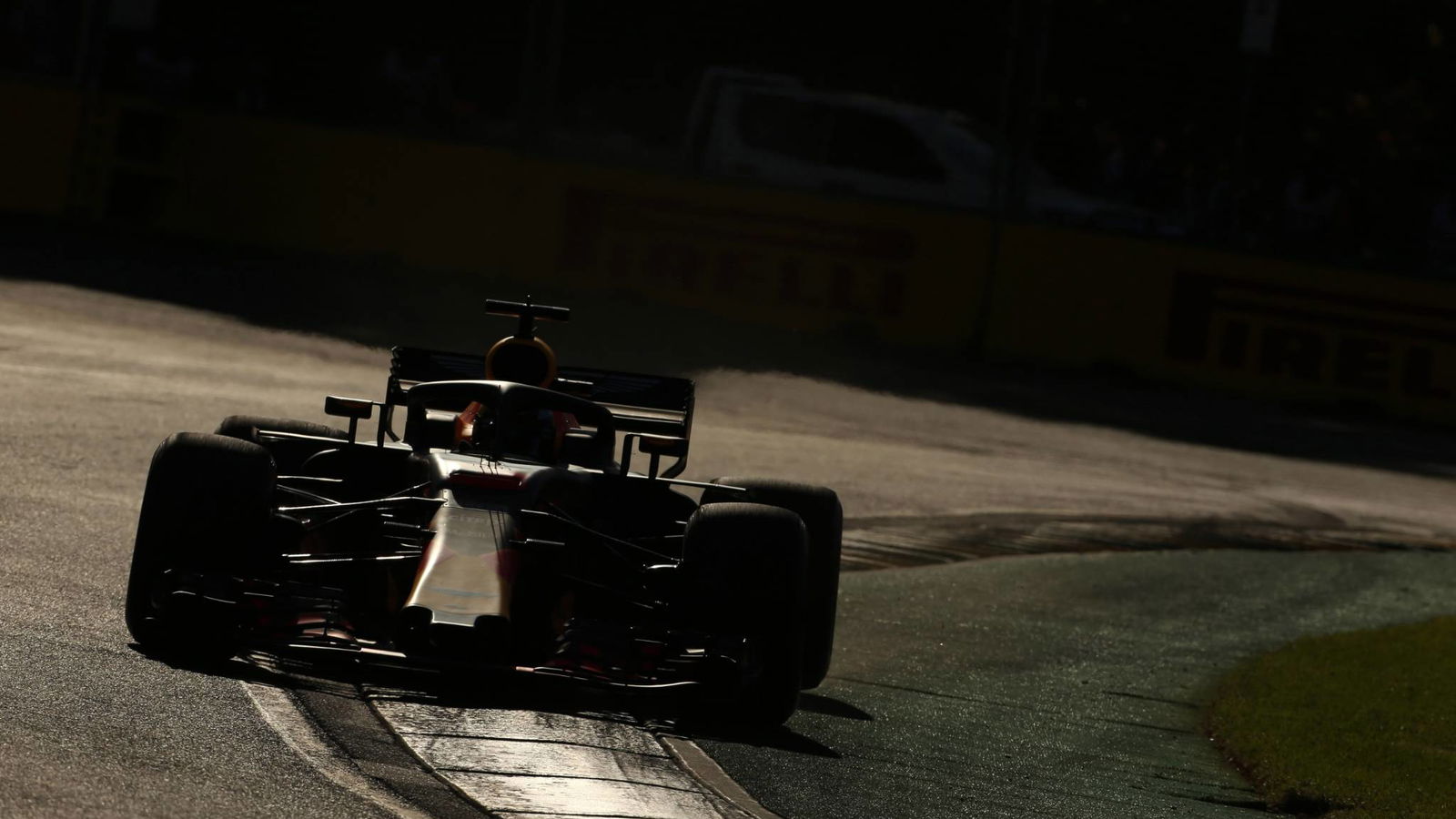 Ricciardo hit by grid drop for Australian GP