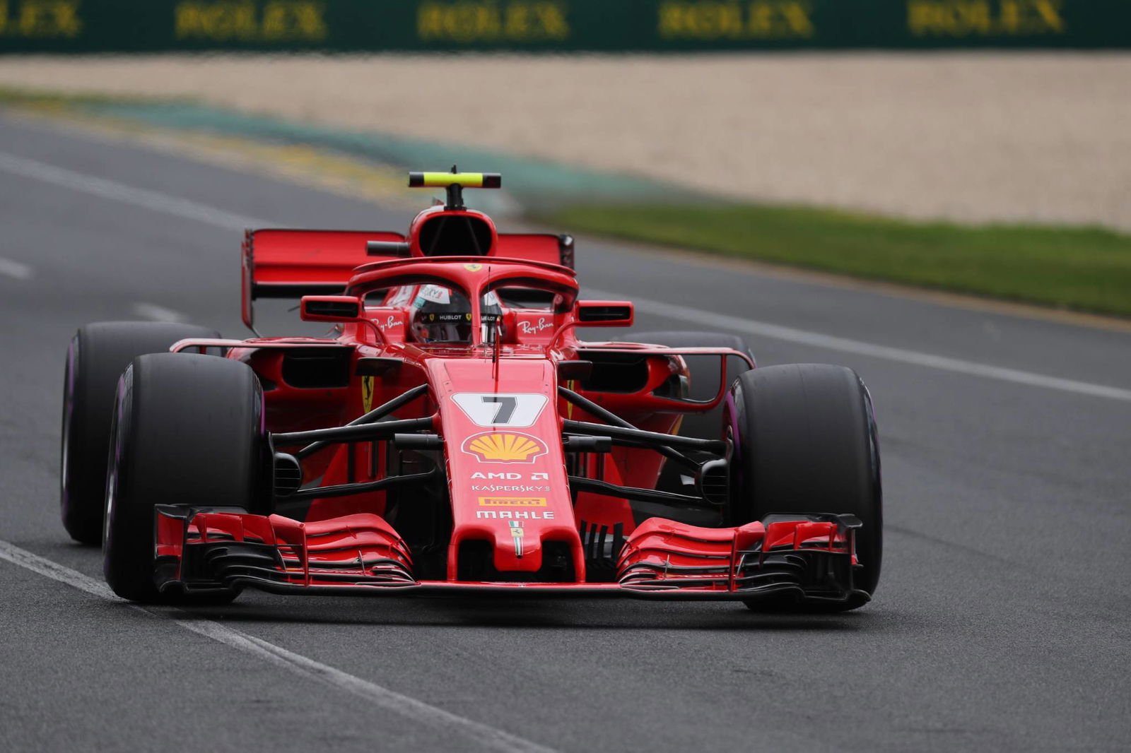 Hamilton sweeps to record-breaking Australian GP pole
