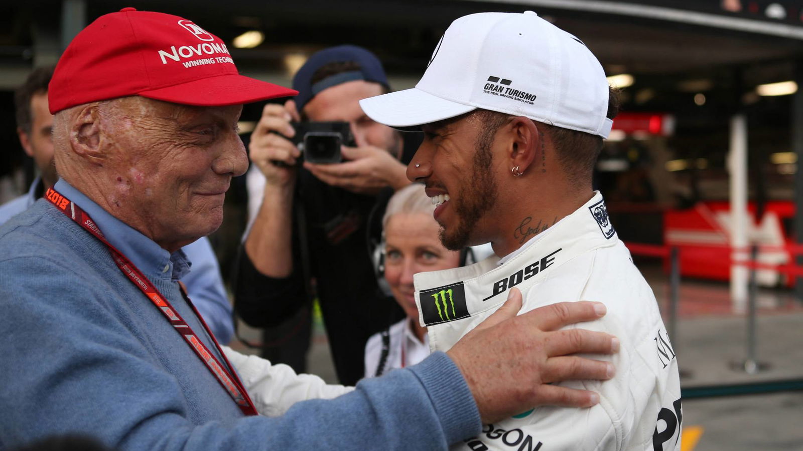 Hamilton memberi penghormatan untuk 'cahaya terang' Lauda