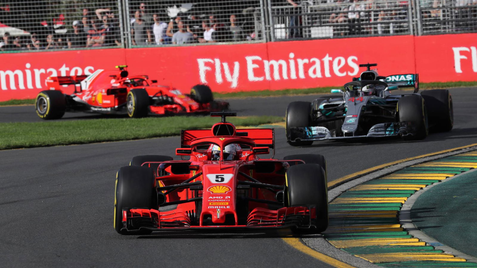 Mercedes menyalahkan bug perangkat lunak untuk kesalahan VSC