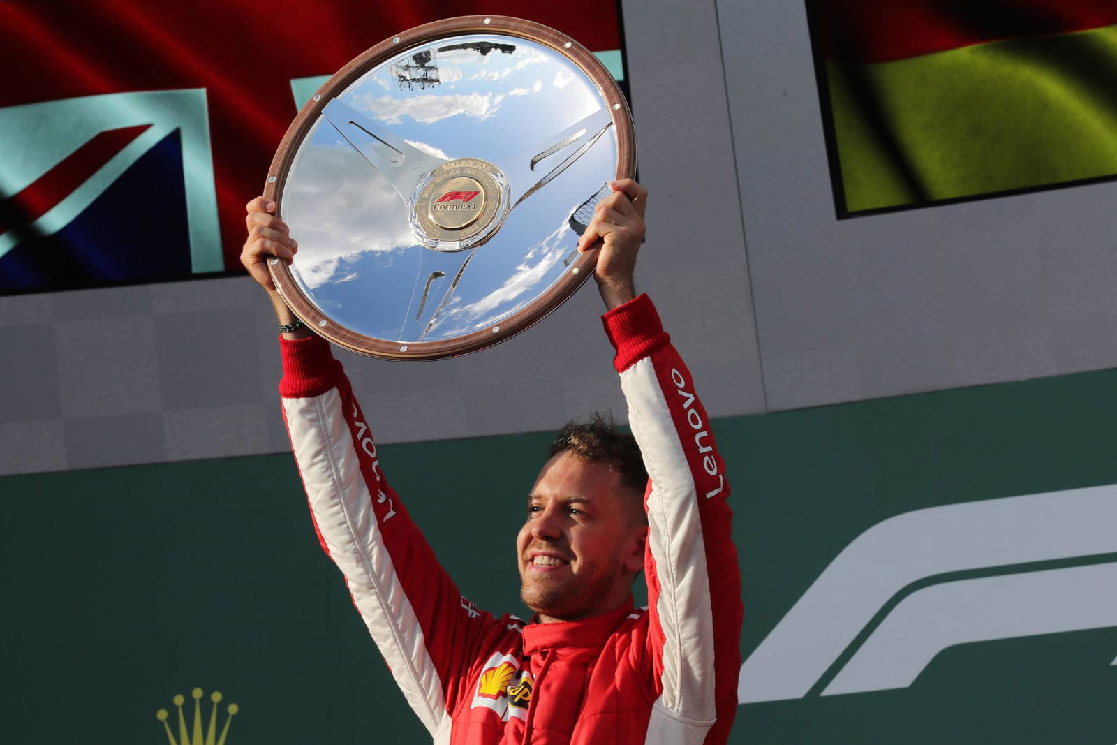 Hamilton in 'disbelief' over Australian GP loss