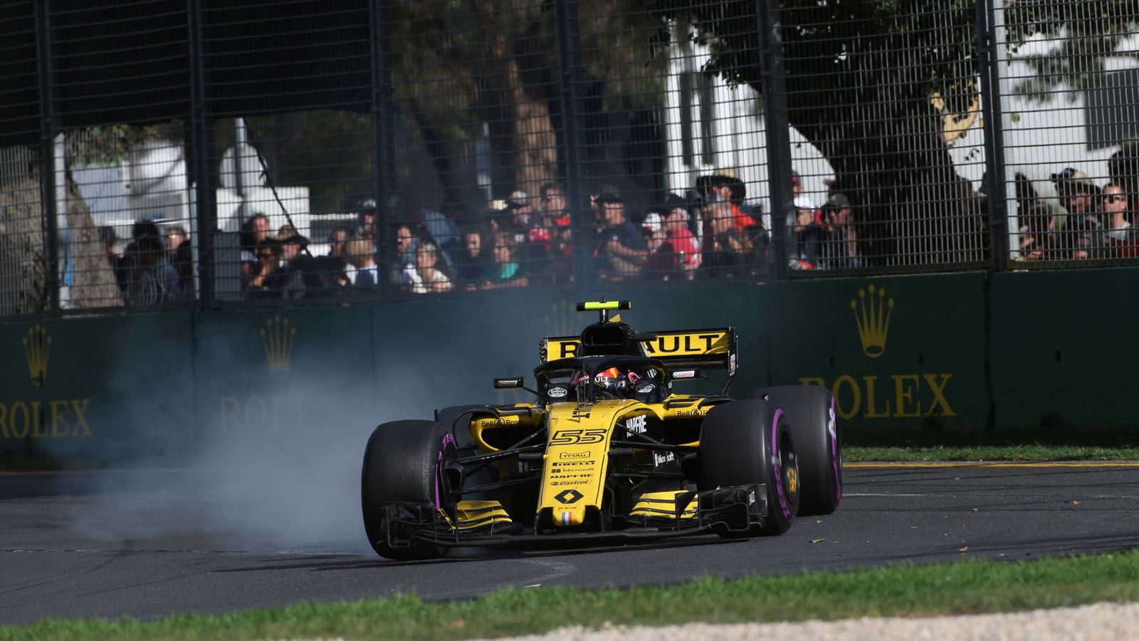 Sainz 'nearly vomited' during Australian GP