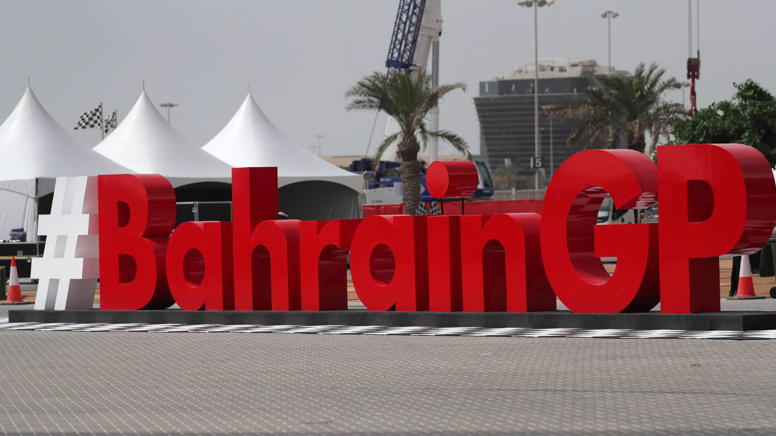 F1 Paddock Notebook - Bahrain GP Thursday