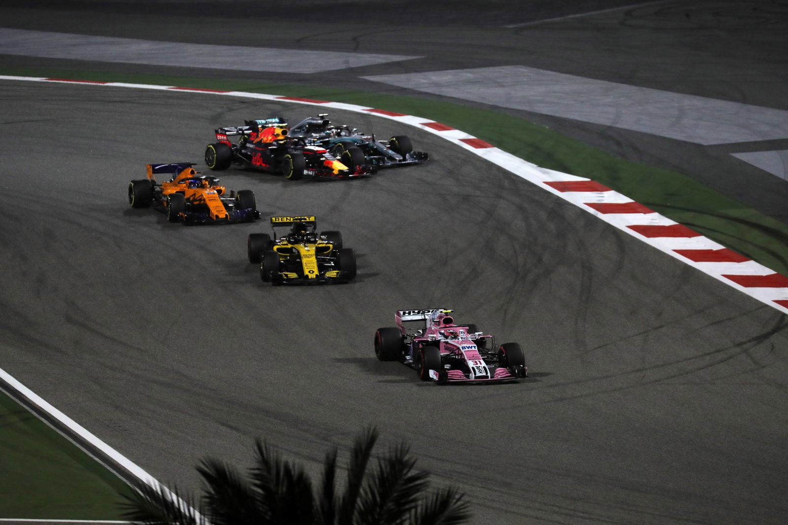 Kisah di balik kesenjangan upah gender F1