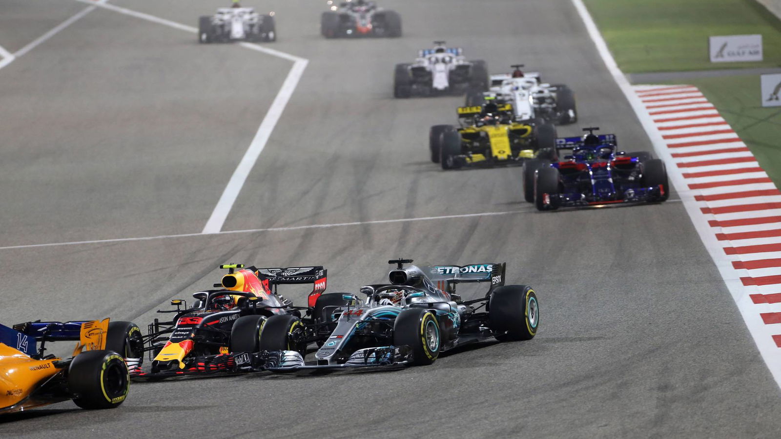 Hamilton apologises to Verstappen after 'dickhead' comment