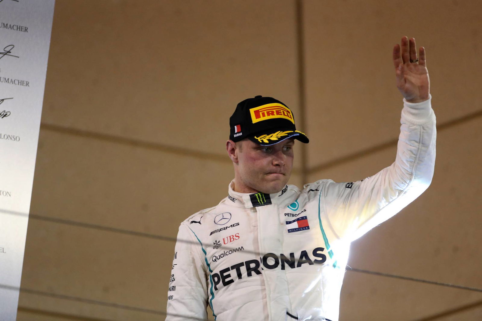 Analisis Balapan F1: Bagaimana Vettel lolos dari 'skakmat' Mercedes