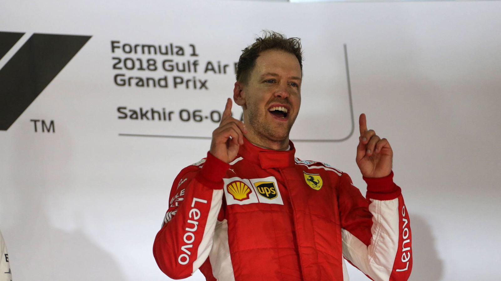 Analisis Balapan F1: Bagaimana Vettel lolos dari 'skakmat' Mercedes