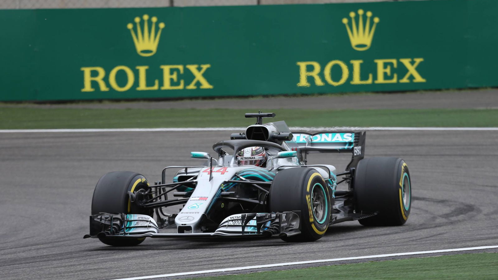 Hamilton tercepat lagi di China F1 FP2