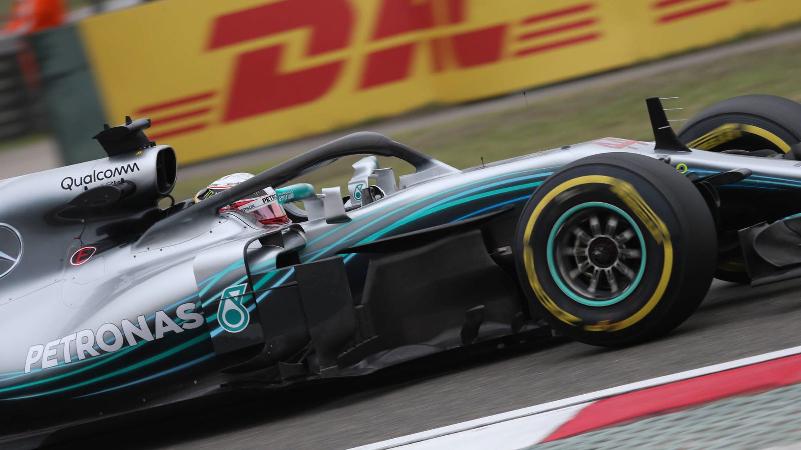 Hamilton optimis setelah latihan F1 China Friday yang produktif