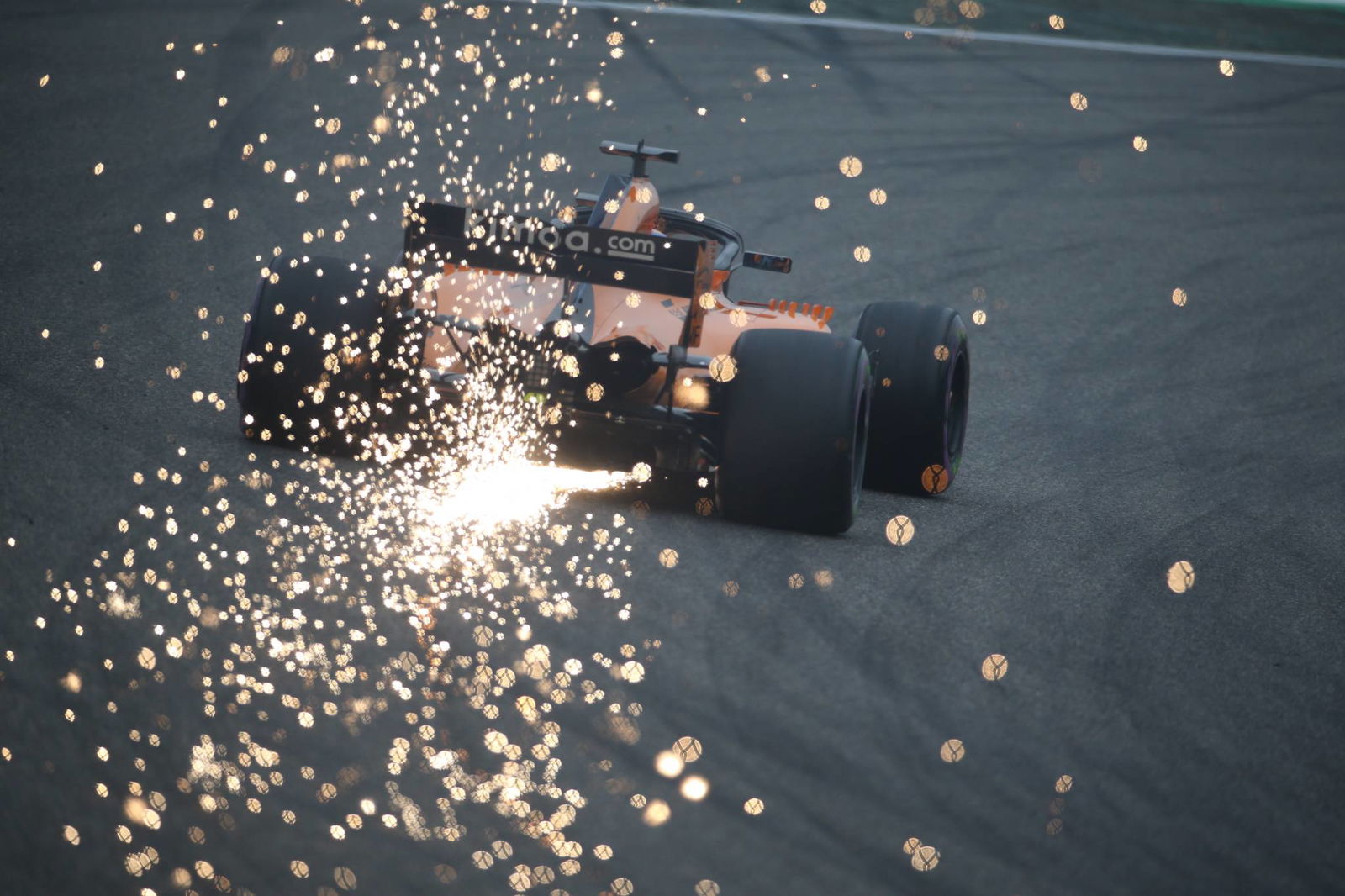 Brawn khawatir tim lini tengah F1 yang 