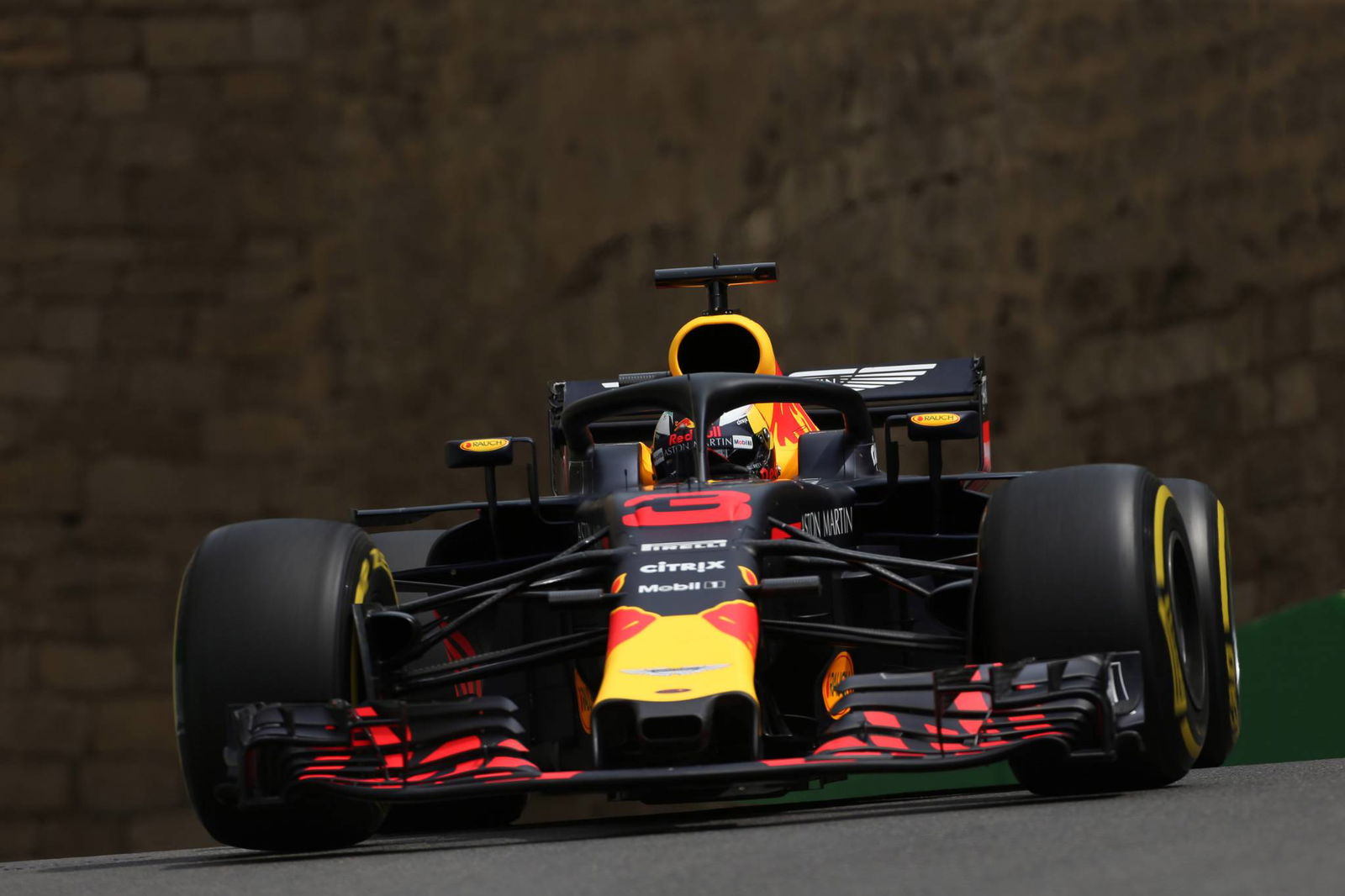 Vettel menyalahkan 