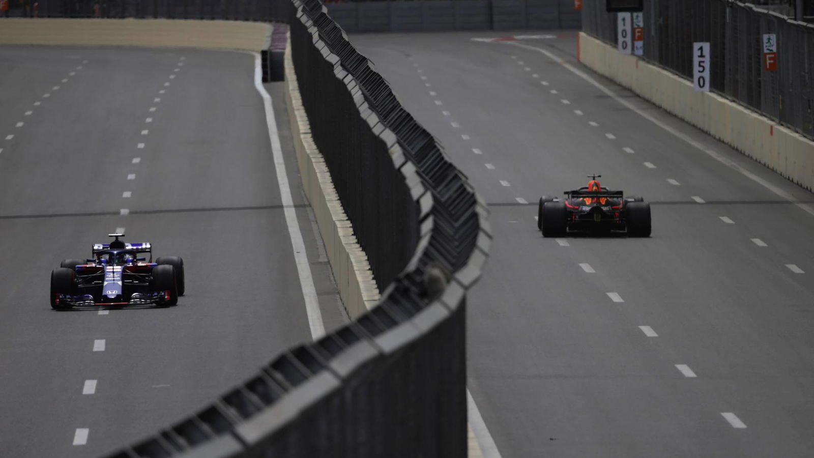 Red Bull begins official talks with Honda for 2019