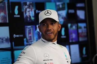 Mercedes' struggles delaying Hamilton contract talks