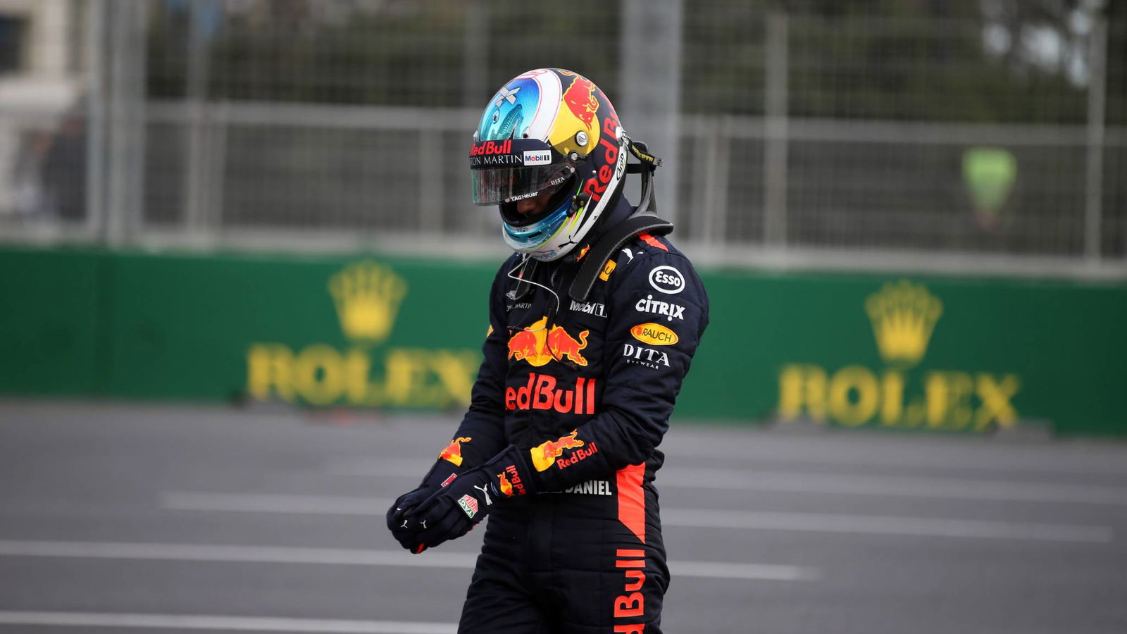 Ricciardo menjadi 'penumpang' dalam bentrokan Red Bull Baku - Brawn