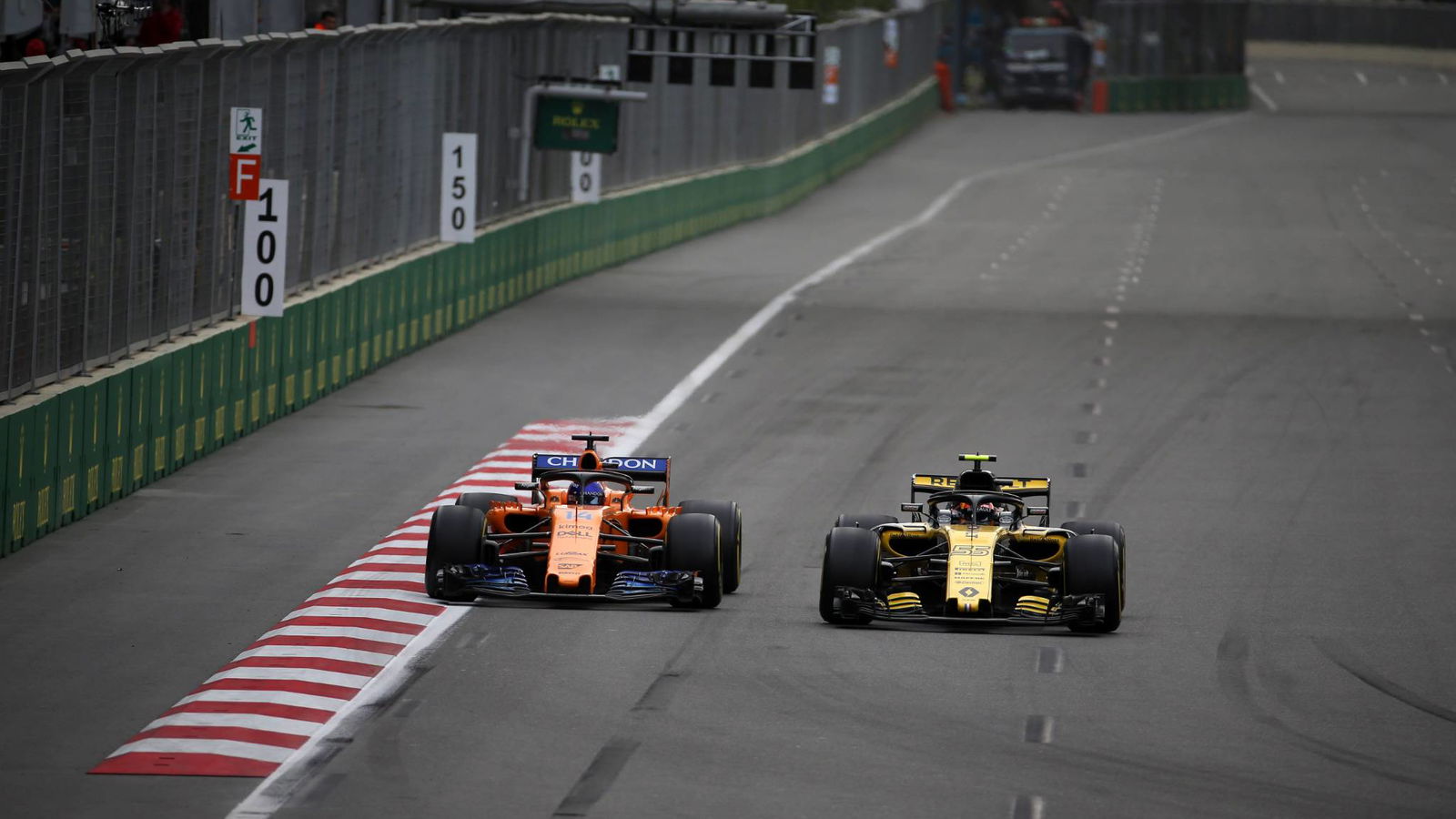 Gol kelima Sainz membantu Renault memburu McLaren