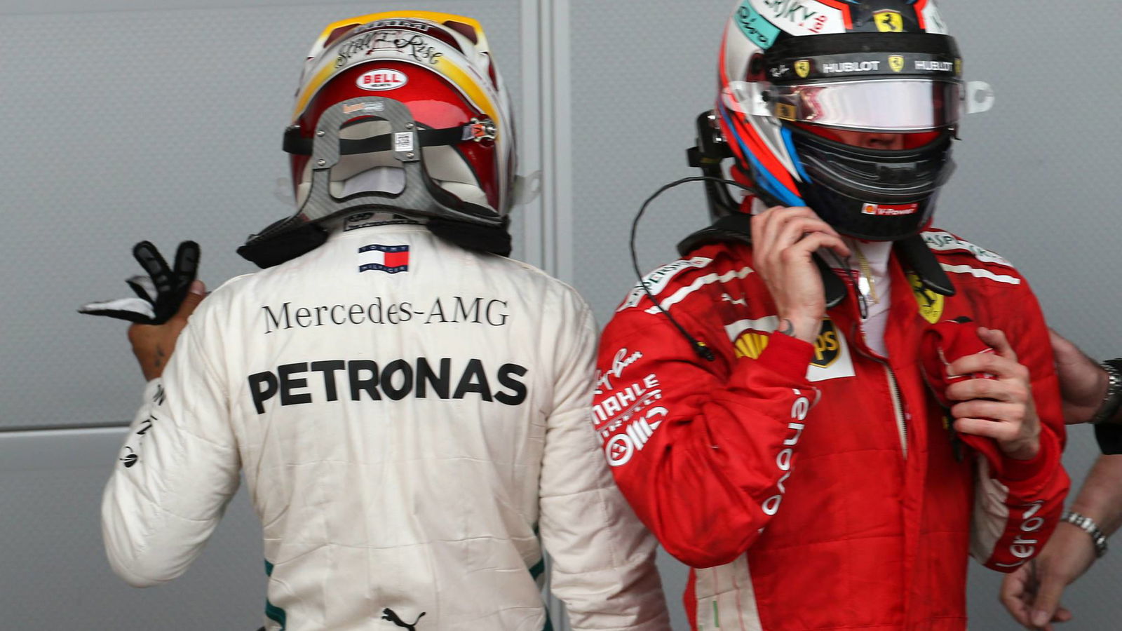 Wolff questions Raikkonen, Hamilton clash 'deliberate or incompetence'