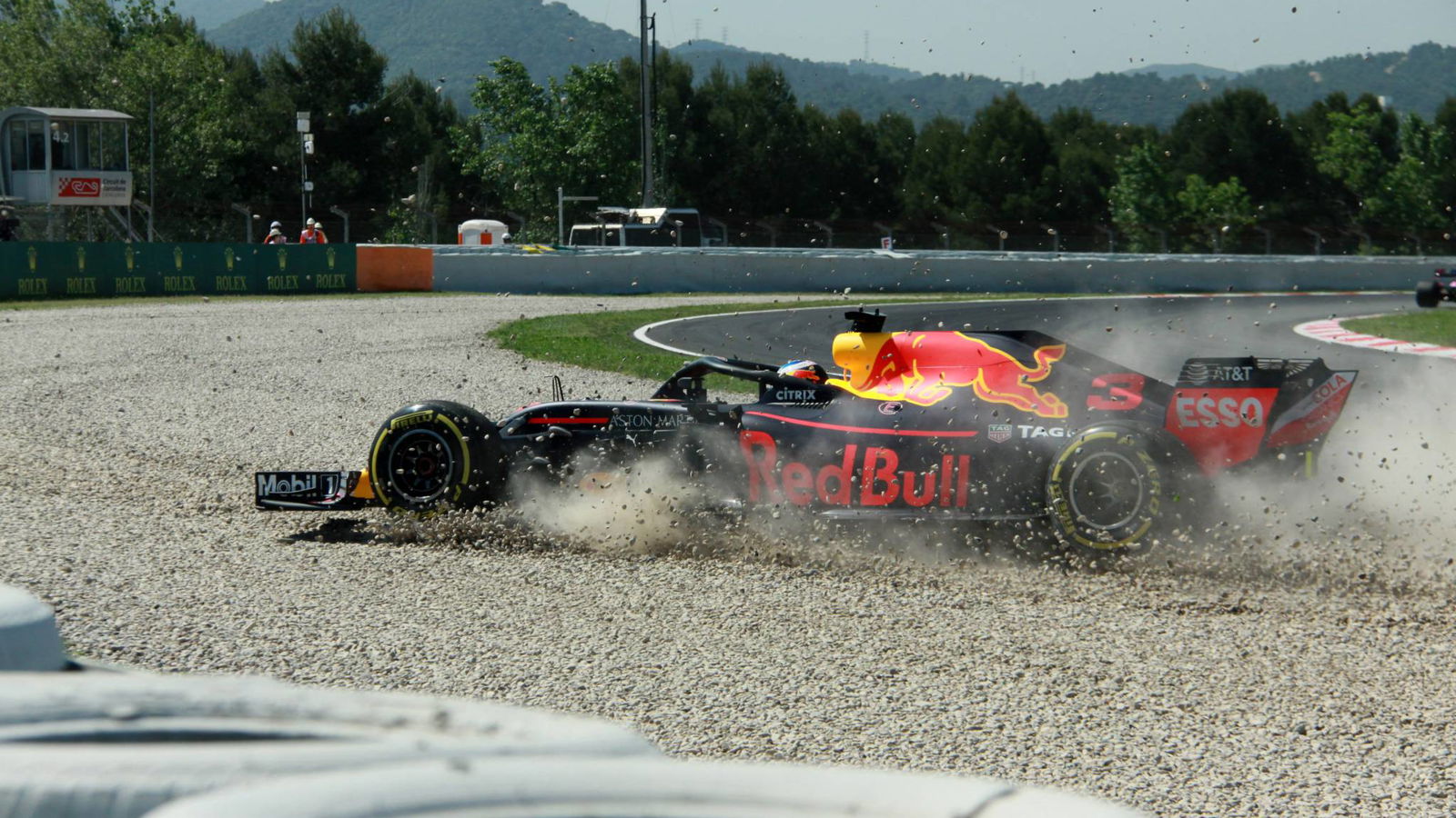 Ricciardo menyalahkan penarik untuk FP1 off