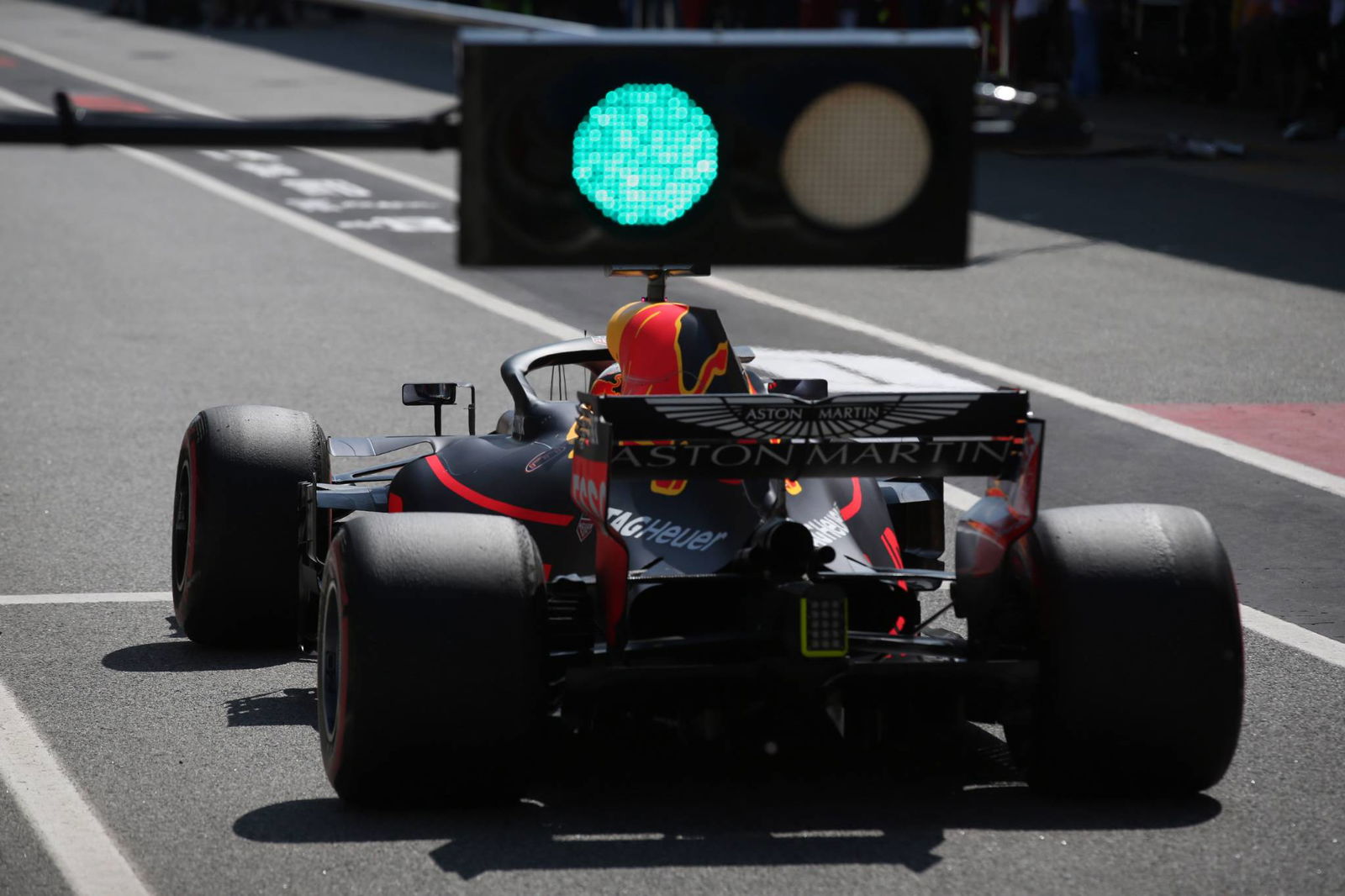 Slower F1 cars in 2019 would be “comical” - Vettel 