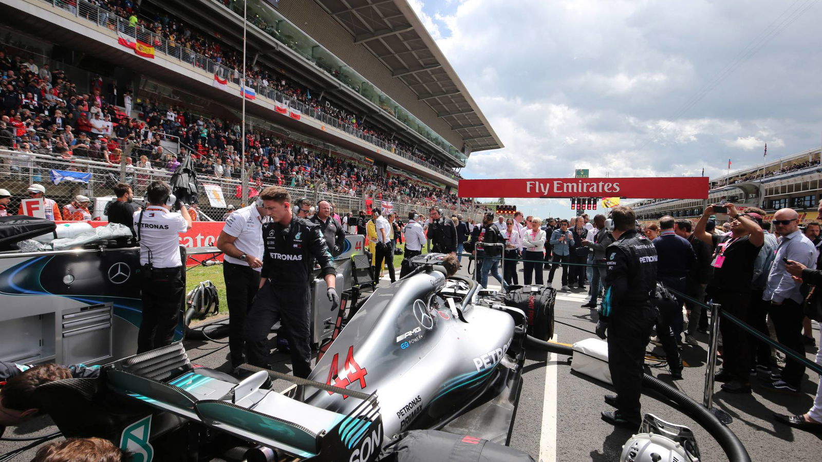F1 Paddock Notebook - GP Spanyol Minggu