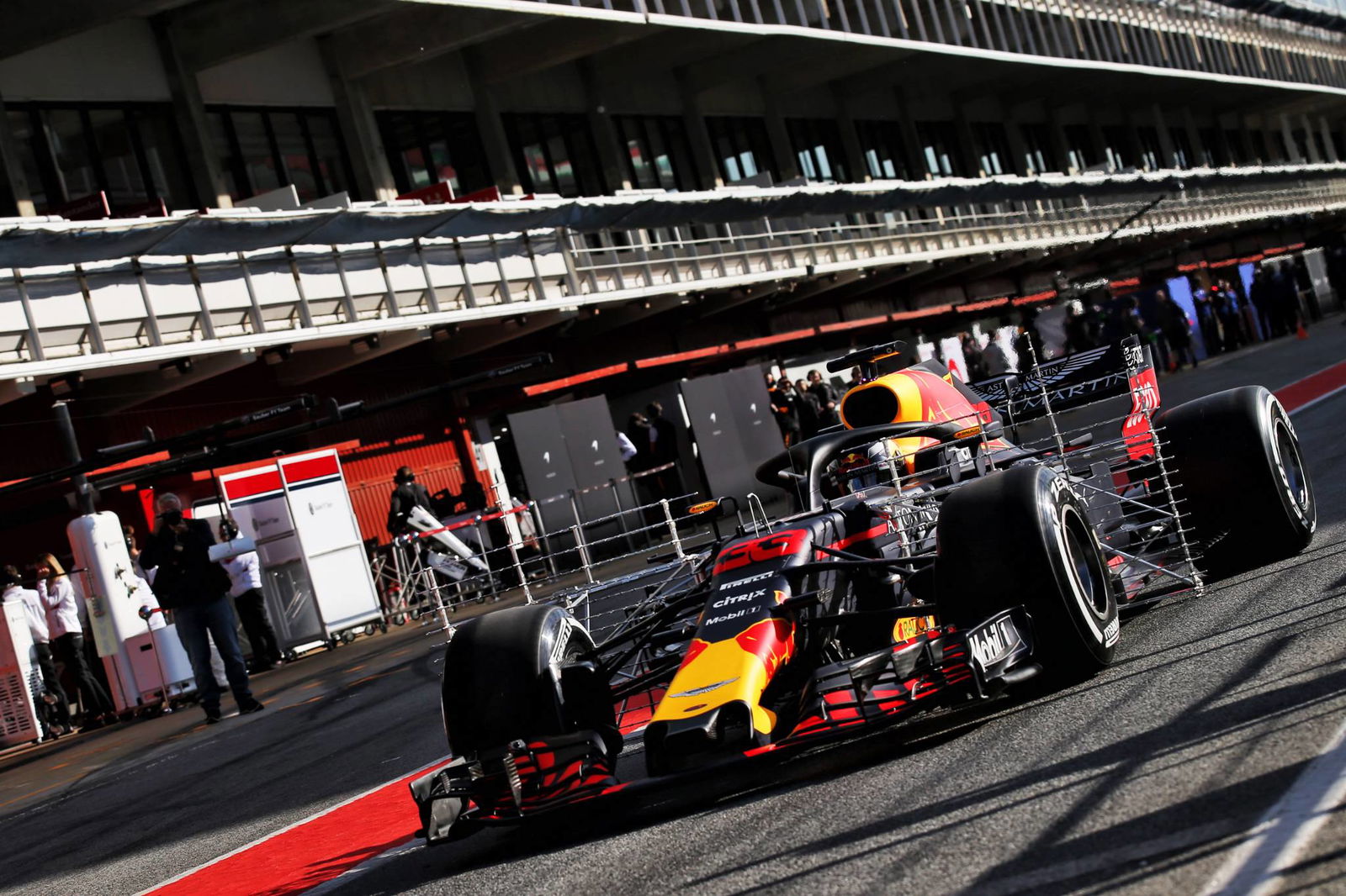Waktu Tes Musim F1 Barcelona - Selasa 11 pagi