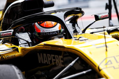 Renault targets junior driver for F1 race seat by 2021