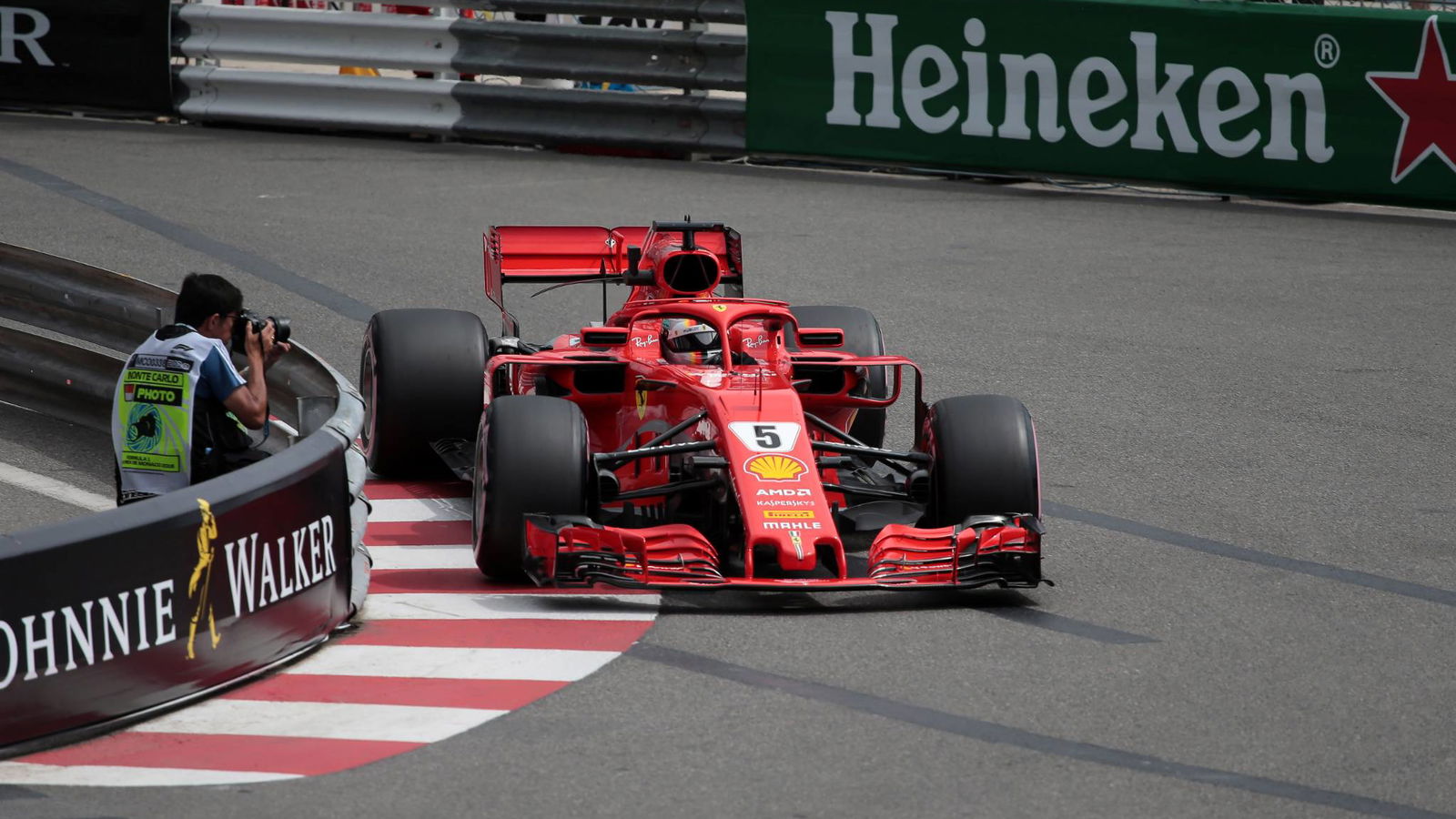 Vettel not concerned by Red Bull's F1 practice pace