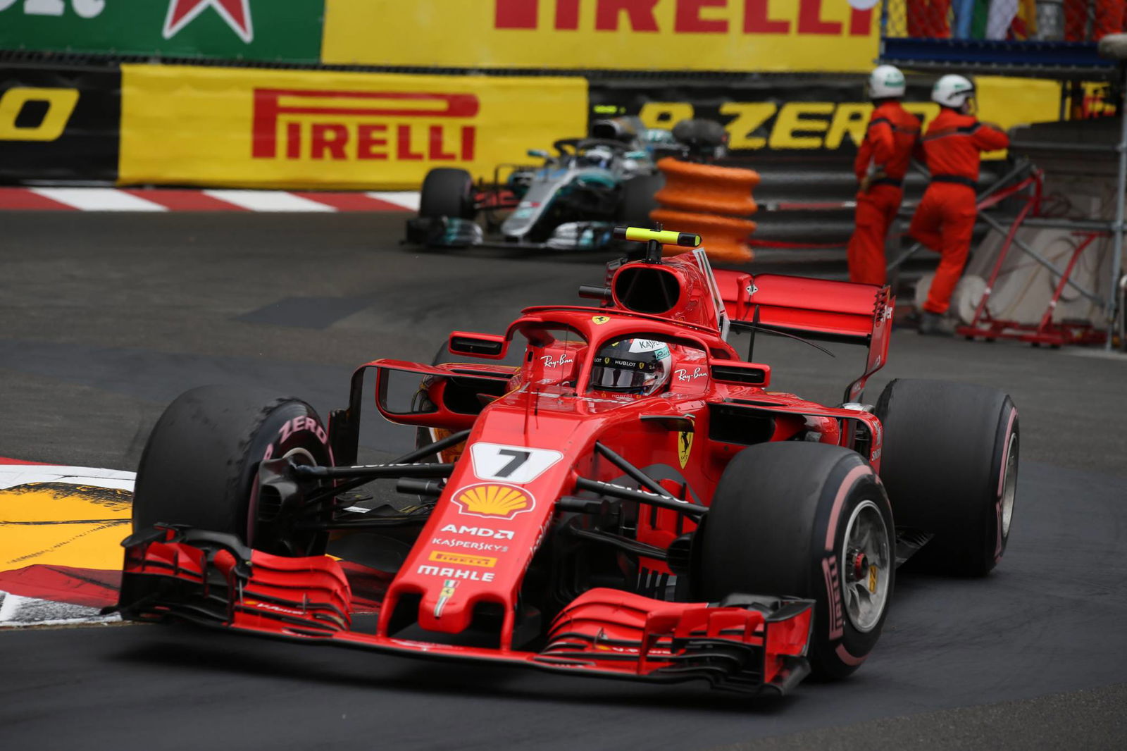 Hamilton 'tidak benar-benar balapan' di 'pelayaran' Monaco