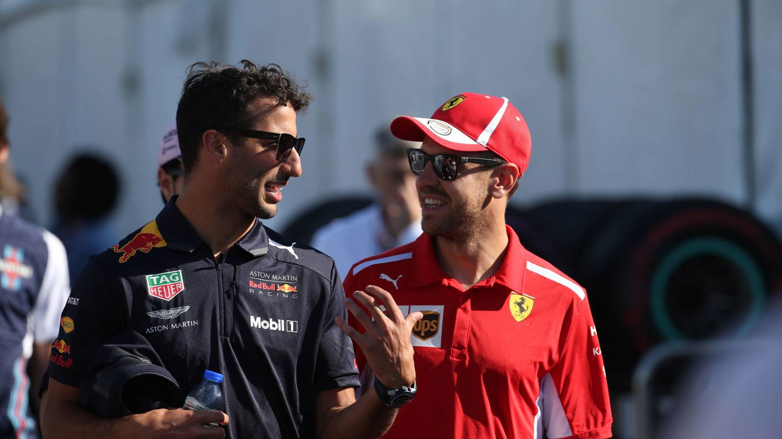Ricciardo membela Vettel atas insiden jembatan timbang F1 Brasil
