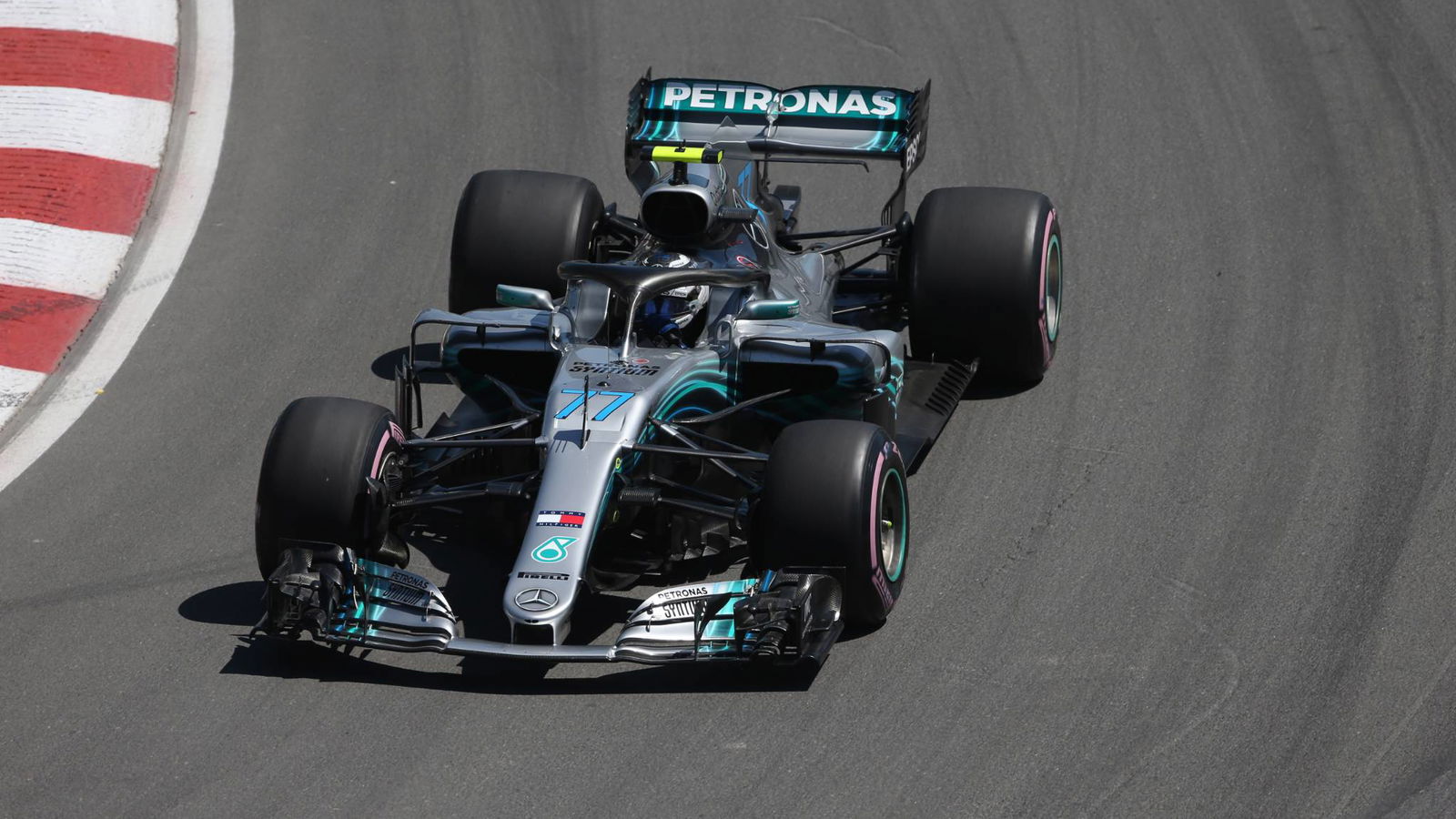 Mercedes menjalankan mesin F1 lama 'sepenuhnya' di Kanada