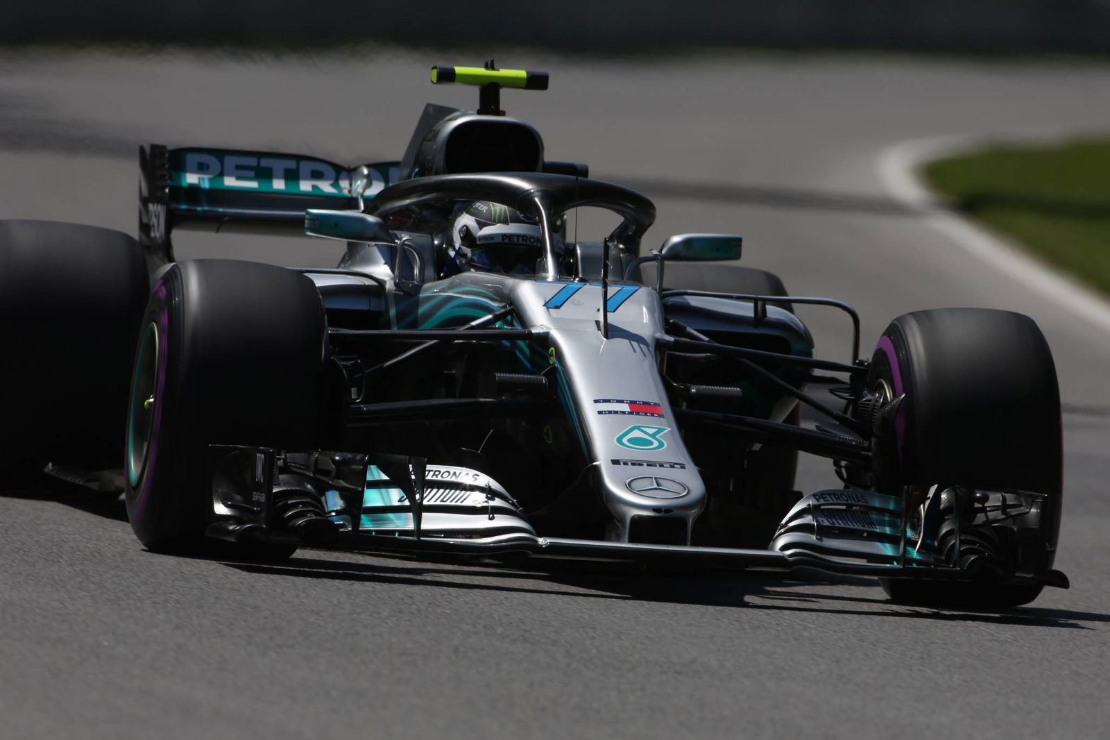 Hamilton: Mercedes mencurahkan darah, keringat dan air mata untuk mengalahkan Ferrari