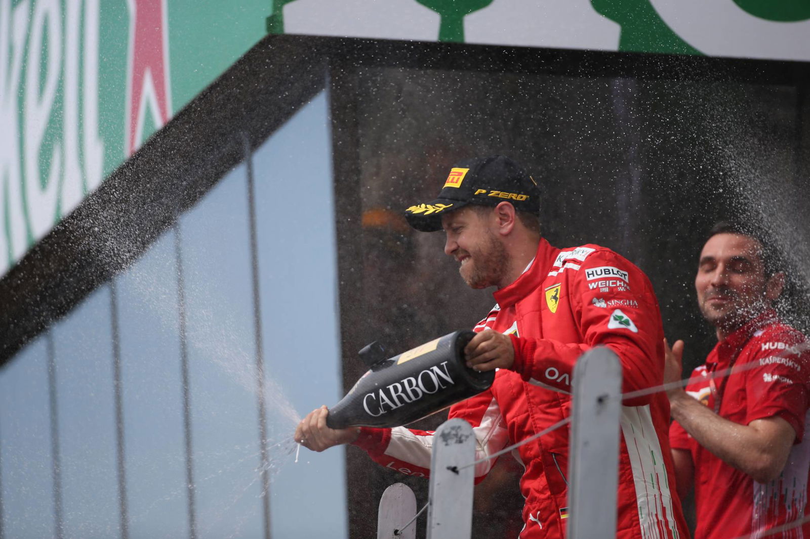  Brawn apologises to Harlow after F1 flag error