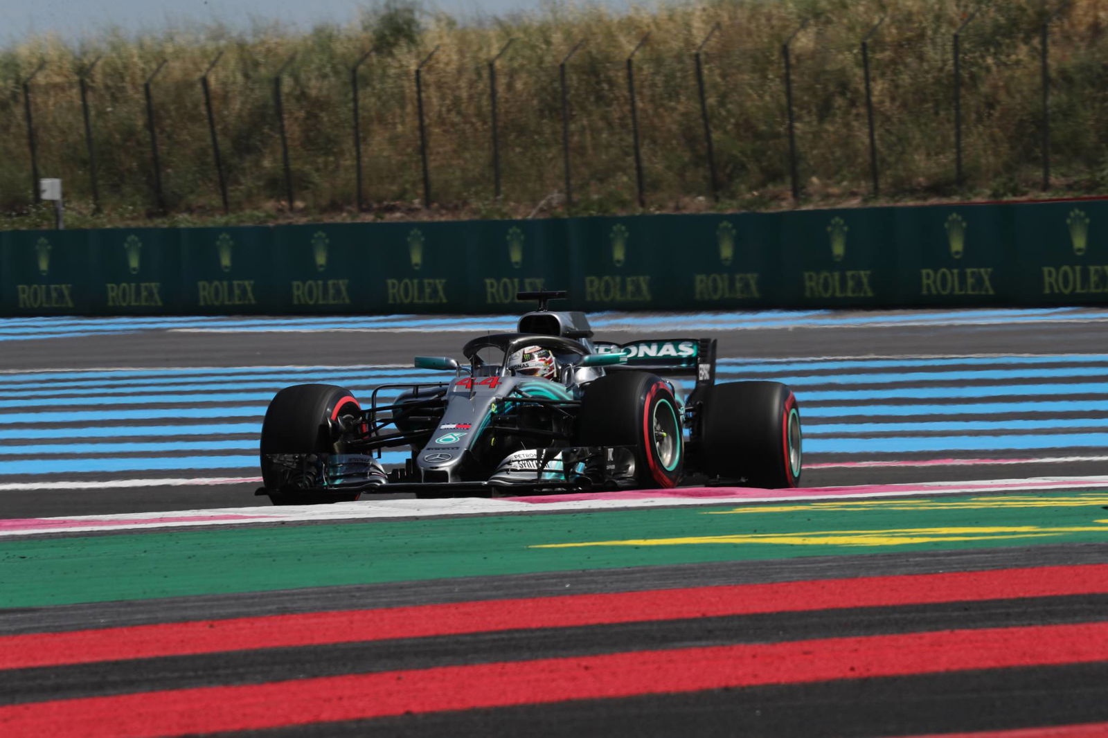 Hamilton merebut pole position ke-75 di kualifikasi GP Prancis