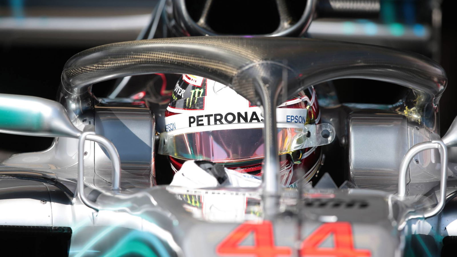 Hamilton memimpin Bottas dalam latihan pembukaan F1 Austria