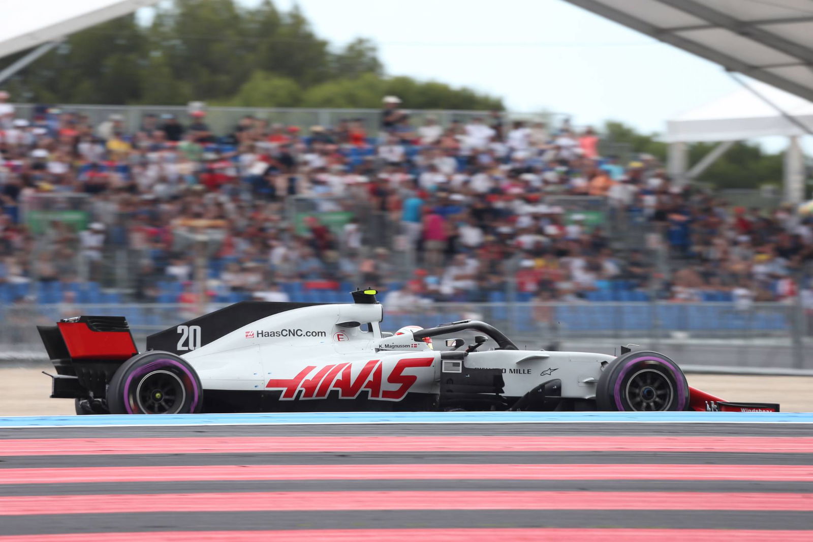Leclerc masuk ke Q3 setelah 'bencana' Jumat untuk Sauber