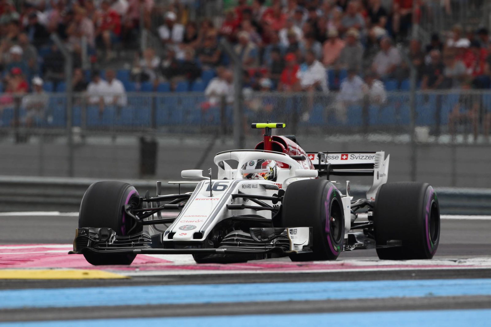 Sauber mengecilkan kepindahan Leclerc ke Ferrari pada pertengahan musim
