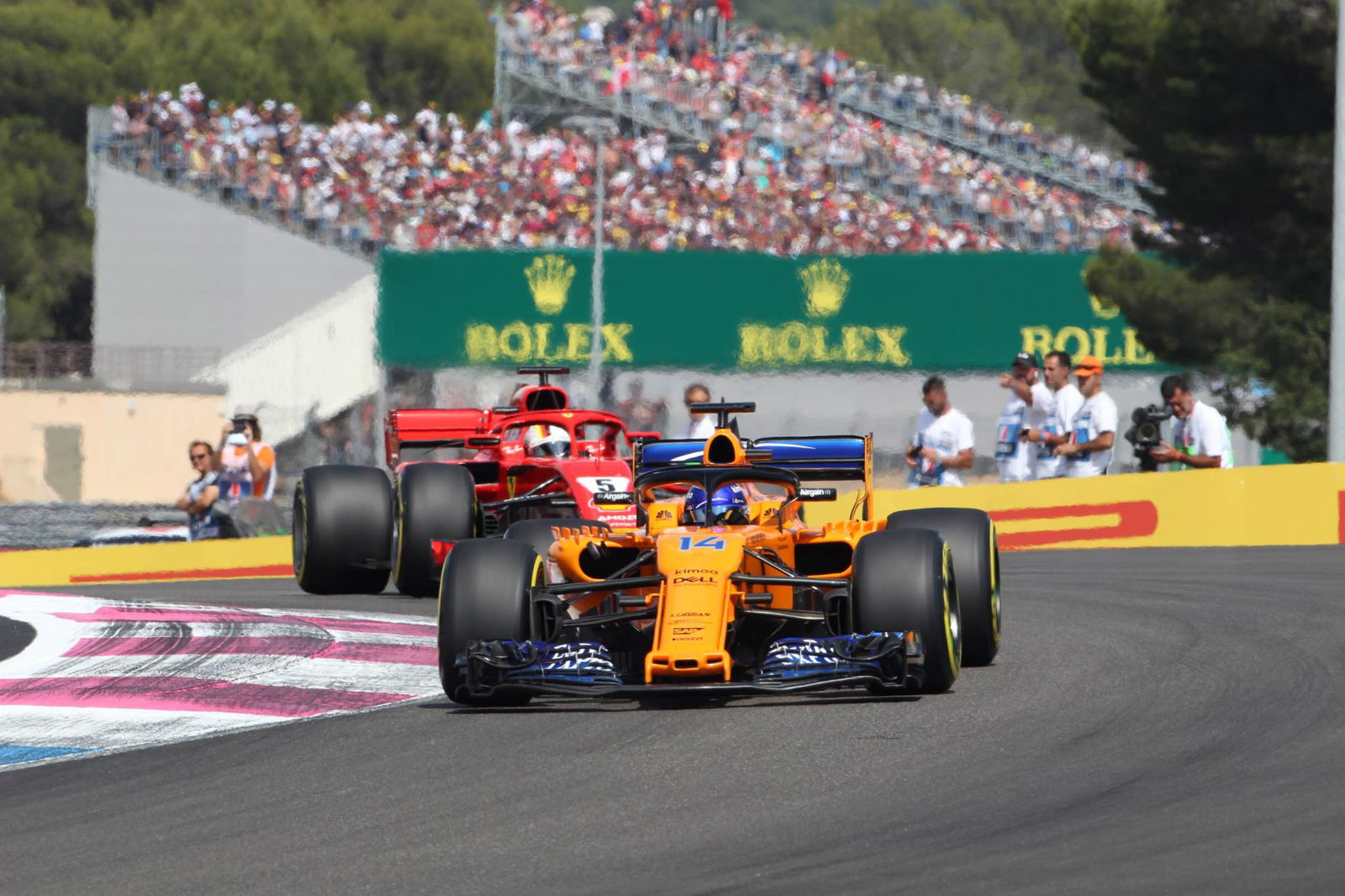 Hamilton: Penalti Vettel tap di tangan